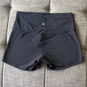 Black Lululemon Align High Rise Short 4” style W7BJYS